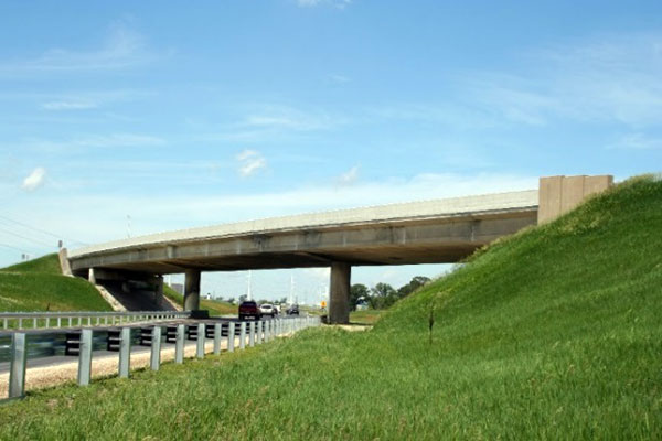 Standardized shapes and forms were developed for many types, including the reinforced-concrete box.  (Image courtesy of Mead & Hunt, Inc.)