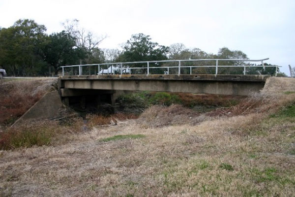 Many states long had standard plans for reinforced-concrete tee beams, which they updated in the postwar period.  (Image courtesy of Mead & Hunt, Inc.)