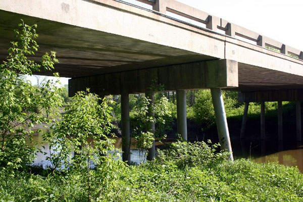 Interstate builders favored bridges where speed of construction was a priority, such as this prestressed-concrete box.  (Image courtesy of Mead & Hunt, Inc.)